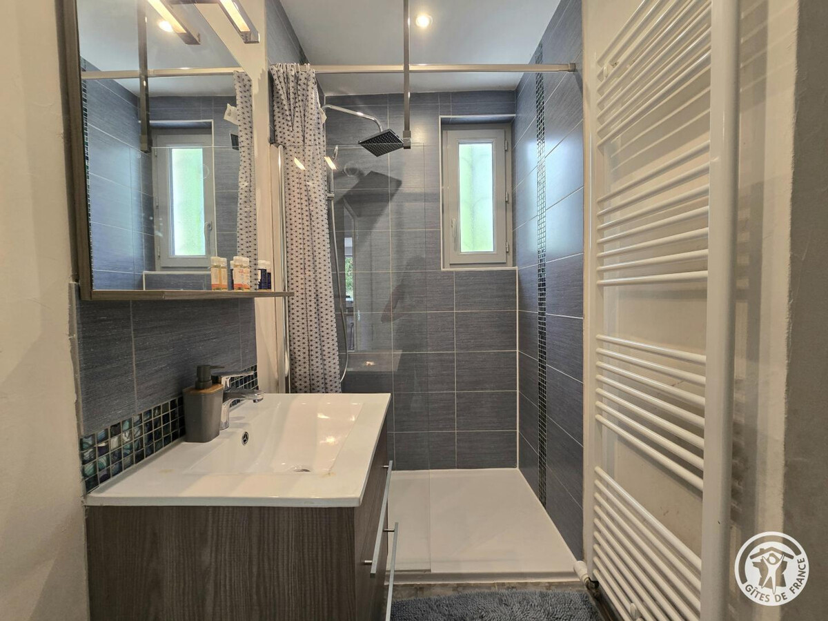 Gîte 6 pers. avec piscine partagée à Montignac-Lascaux - Photo 21