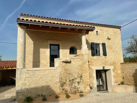 Gîte 8 pers. avec piscine et spa à Saint-Amant-de-Nouère : photo 5