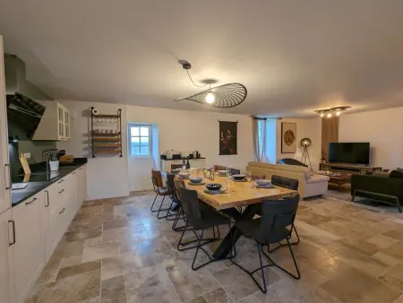 Gîte 8 pers. avec piscine et spa à Saint-Amant-de-Nouère : photo 8