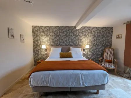 Gîte 8 pers. avec piscine et spa à Saint-Amant-de-Nouère : photo 15