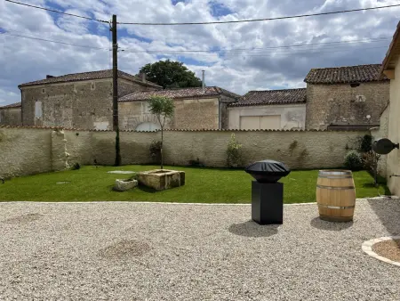 Gîte 8 pers. avec piscine et spa à Saint-Amant-de-Nouère : photo 35