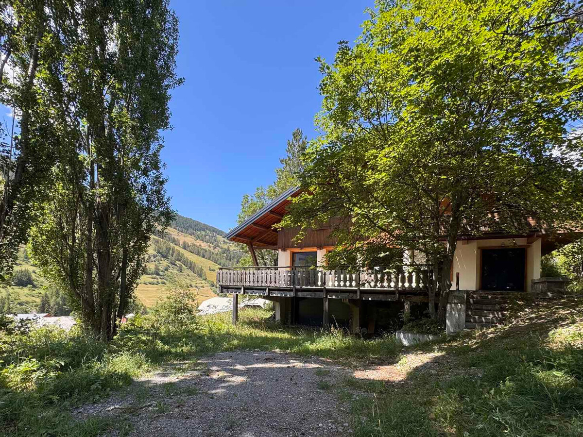 Grand chalet 6 chambres à Vars, idéal famille - Photo 17