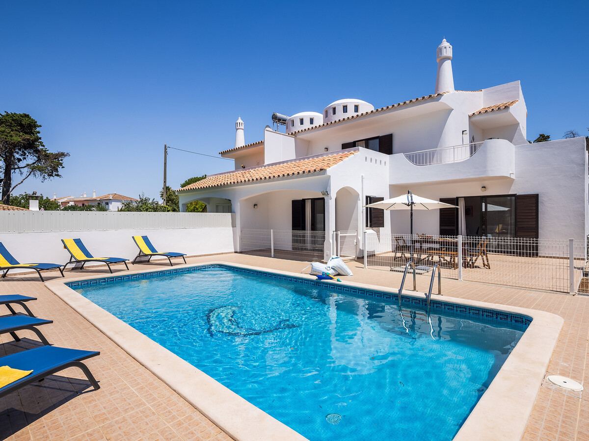 Villa CAJI à Albufeira : piscine privée clôturée, 3 ch - Photo 19
