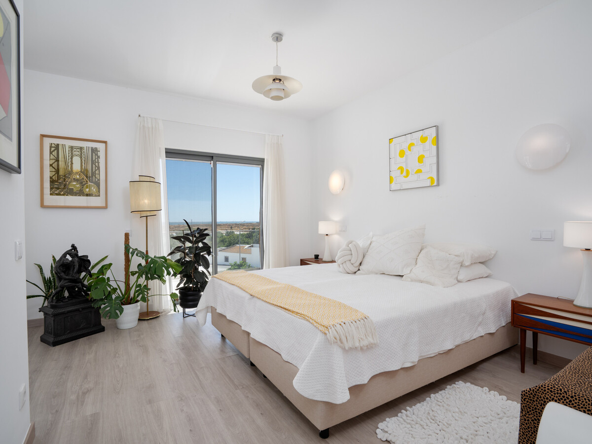 Villa 3 chambres avec piscine et jacuzzi sur toit - Photo 4