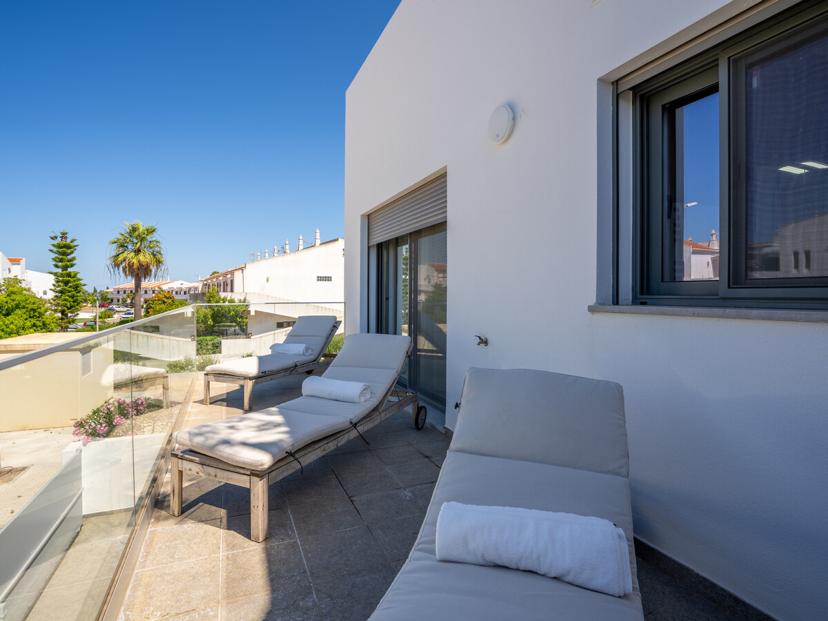 Villa 3 chambres avec piscine et jacuzzi sur toit - Photo 25