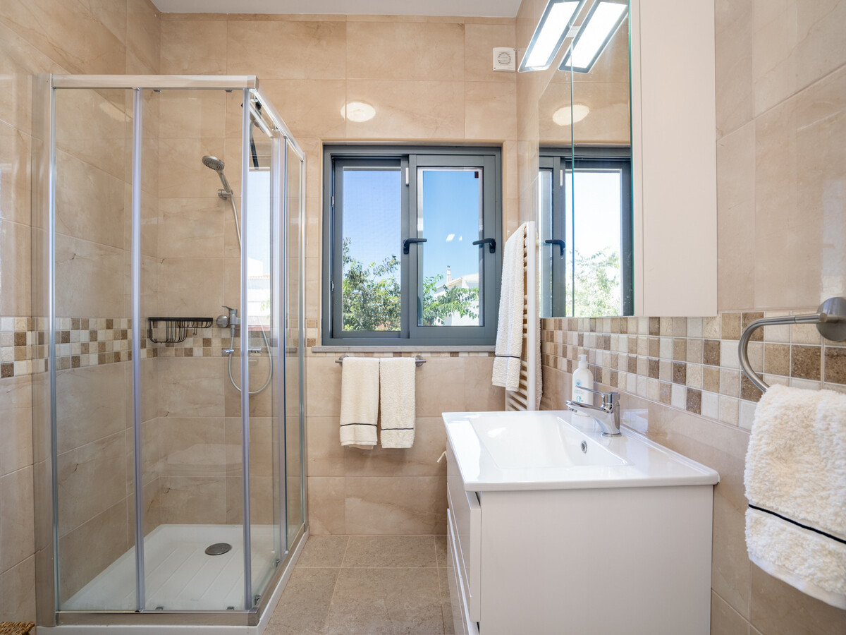 Villa 3 chambres avec piscine et jacuzzi sur toit - Photo 30