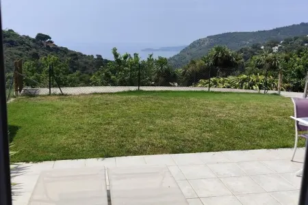 Villa Les Citronniers à Èze, vue mer et jardin : photo 1