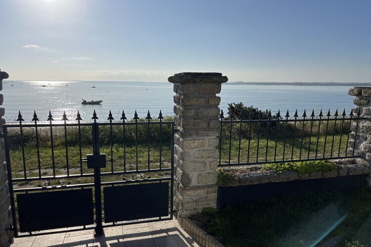 Villa vue mer à Plouneour Très, piscine et plage privée - Photo 10