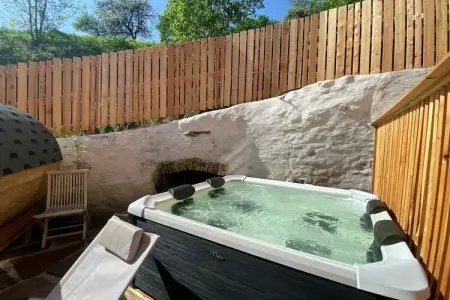 Gîte 14 pers. avec sauna, piscine et jacuzzi : photo 5