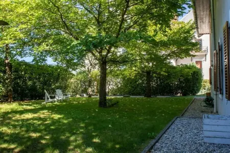 Maison 12 pers. Tresserve avec piscine commune et garage : photo 3