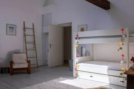 Maison 12 pers. Tresserve avec piscine commune et garage : photo 19
