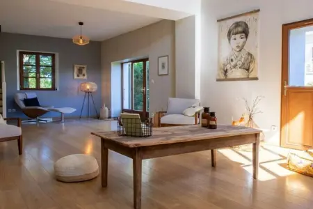 Maison 12 pers. Tresserve avec piscine commune et garage : photo 22