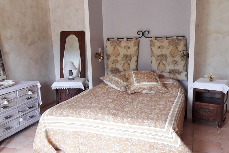 136948, Chalet à Gordes avec piscine - Photo 10
