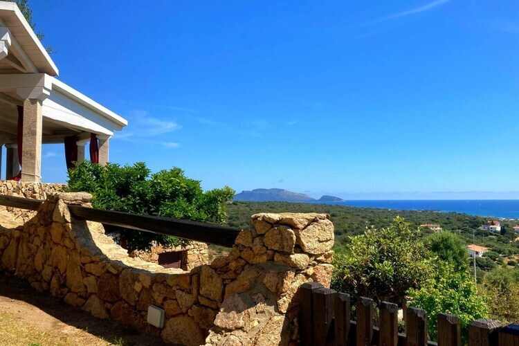Appartement Sissy à Olbia : terrasse vue mer et escalier XVe - Photo 3