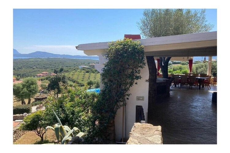 Appartement Sissy à Olbia : terrasse vue mer et escalier XVe - Photo 6