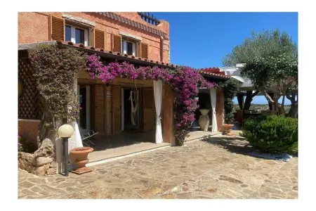 Appartement Sissy à Olbia : terrasse vue mer et escalier XVe