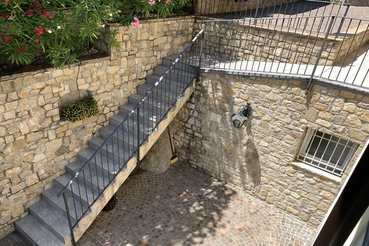 Maison 88 m² Tremosine, balcon panoramique et parking - Photo 6