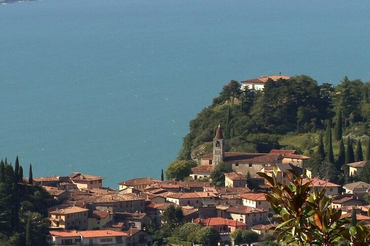 Gîte avec piscine et 40 oliviers, vue lac à Tremosine - Photo 31