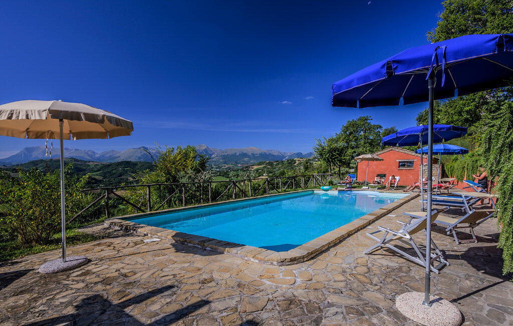 Maison rustique 18 pers. avec piscine aux Marches - Photo 10
