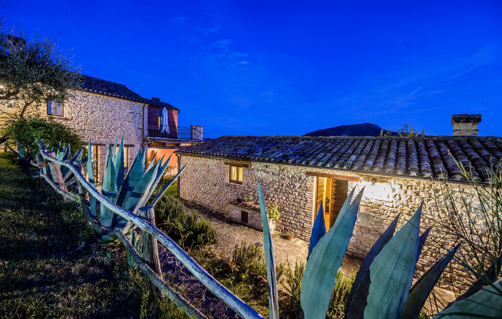 Maison rustique 18 pers. avec piscine aux Marches - Photo 11