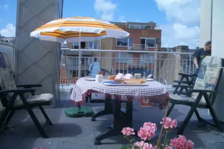 Maison 1 chambre à 300 m de la mer, Oostende : photo 1