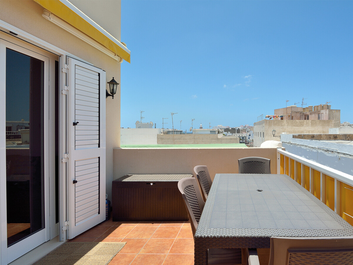 Appartement vue mer à Arrecife, terrasse Charco San Ginés - Photo 2