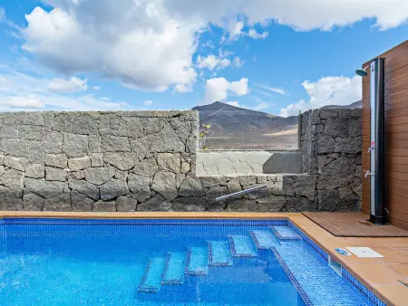 Villa 180m² piscine chauffée et vue mer à Playa Blanca