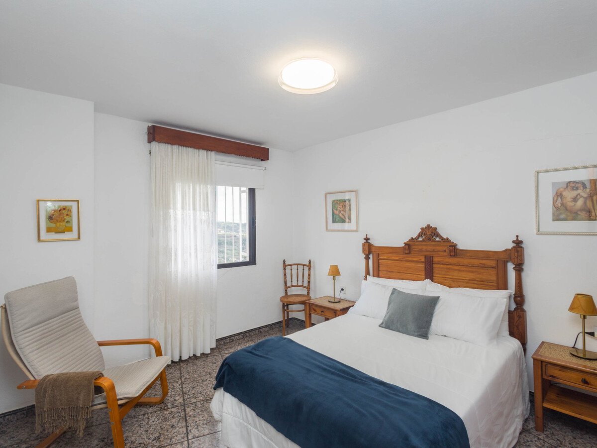 3 Suites Simón Millán – 125 m² au cœur de Moya - Photo 2