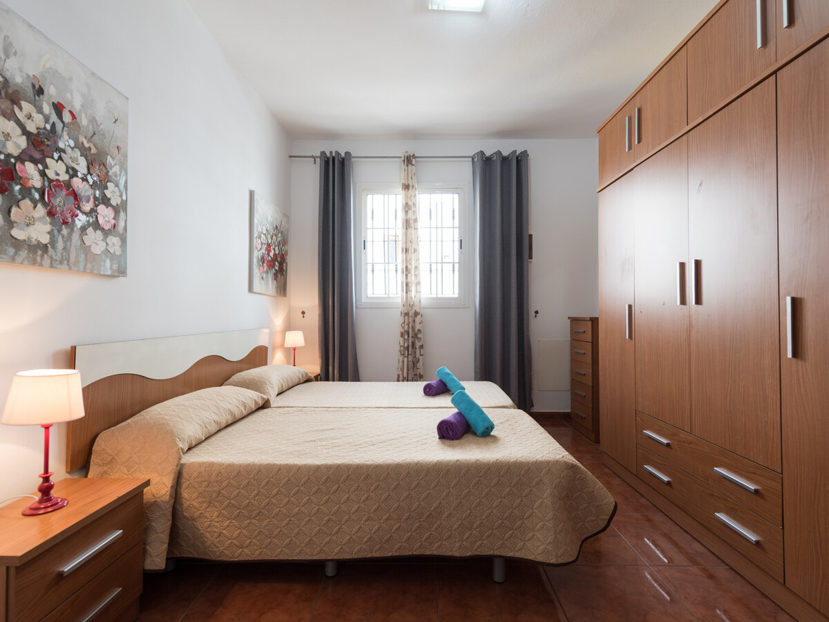 Maison avec solarium privé à Vecindario, 10 min aéroport - Photo 12