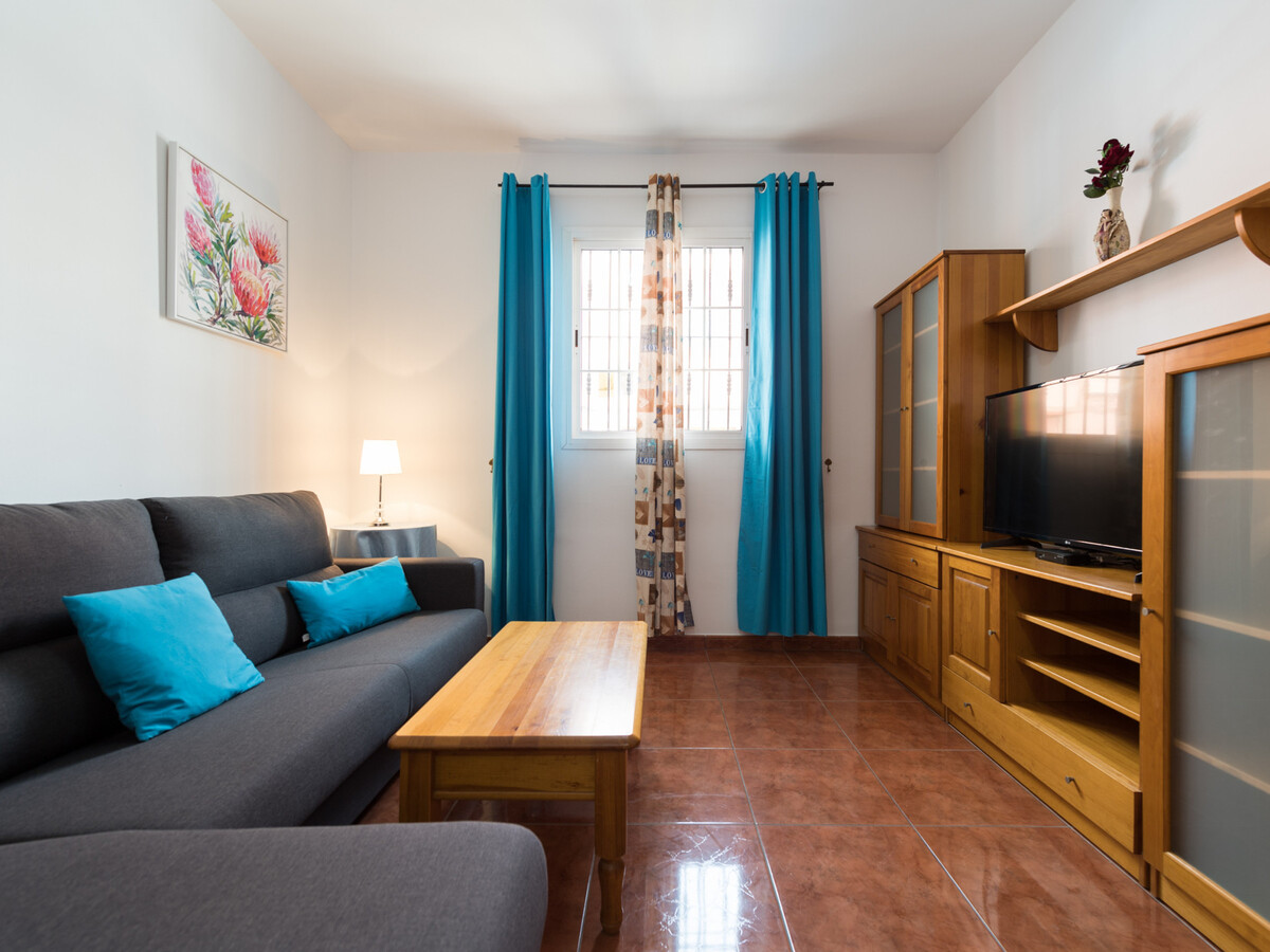Maison avec solarium privé à Vecindario, 10 min aéroport - Photo 23