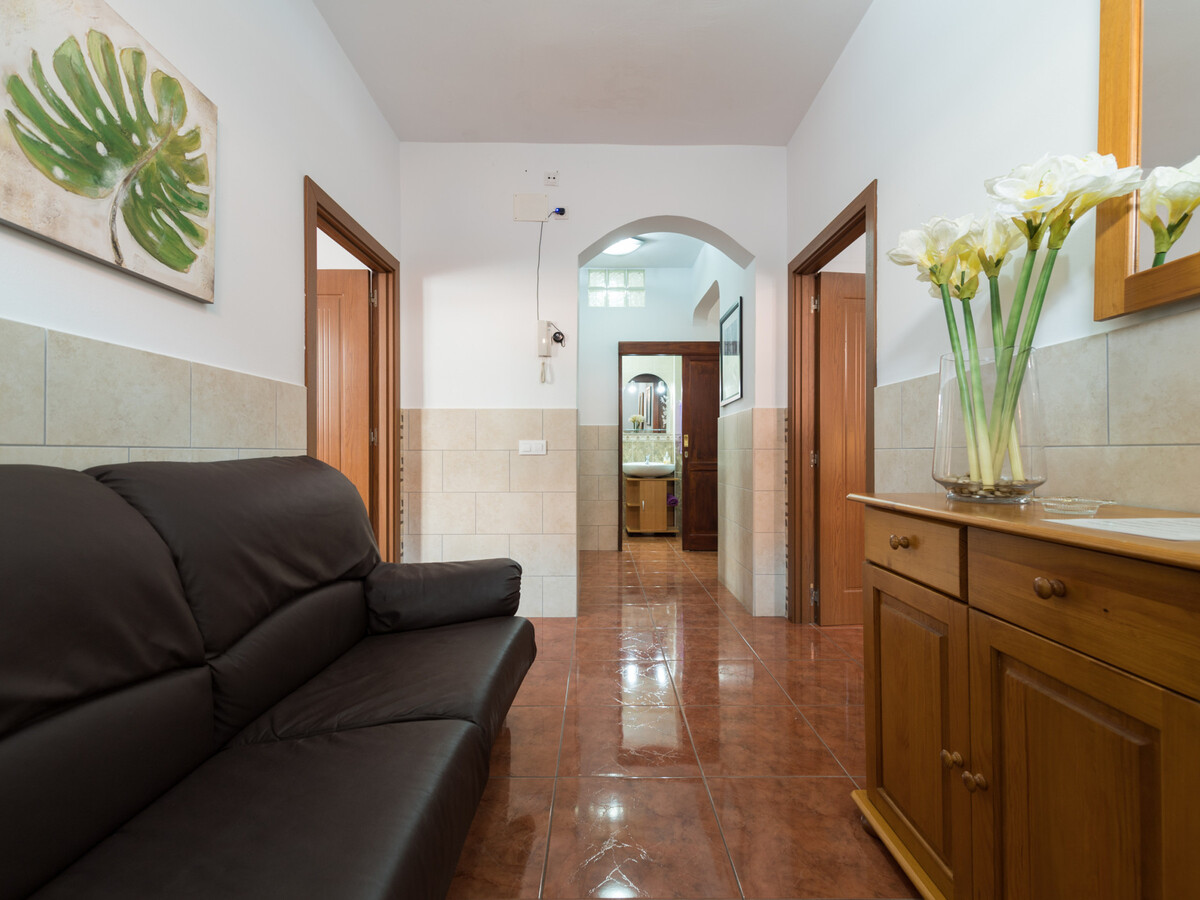 Maison avec solarium privé à Vecindario, 10 min aéroport - Photo 28