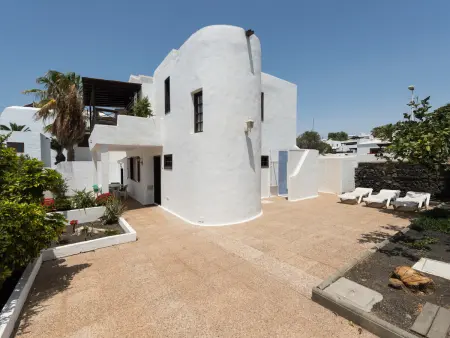 Location maison à Puerto del Carmen, Villa typique canarienne, proche plage - 8 pers.