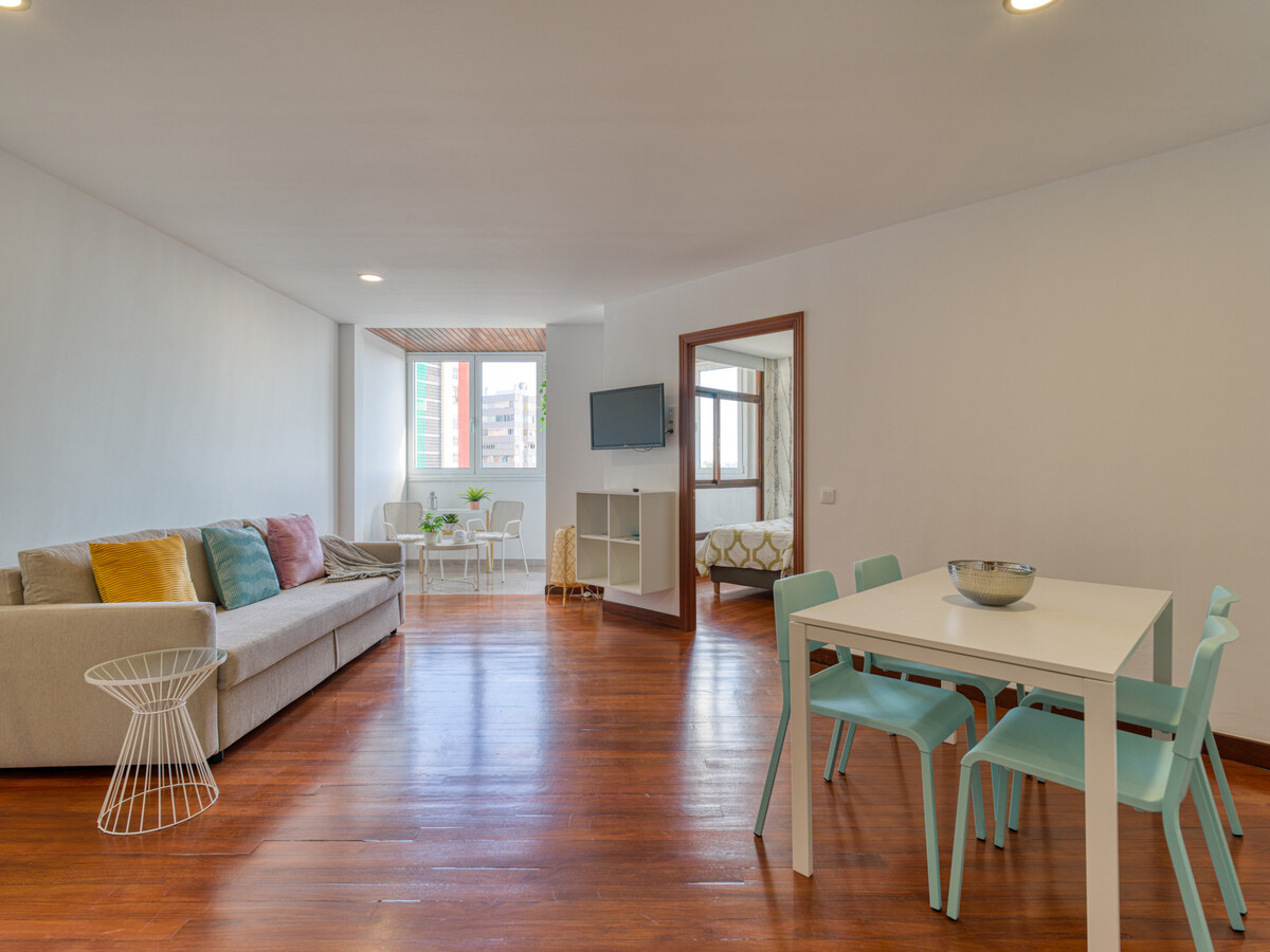 Appartement rénové avec terrasse vue ville - Las Palmas - Photo 3