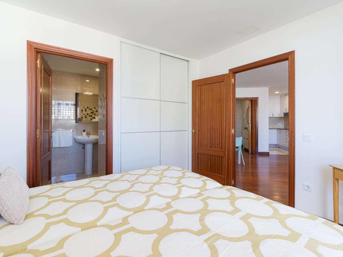 Appartement rénové avec terrasse vue ville - Las Palmas - Photo 28