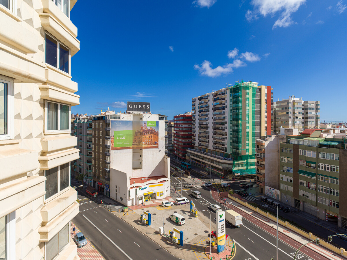 Appartement rénové avec terrasse vue ville - Las Palmas - Photo 34