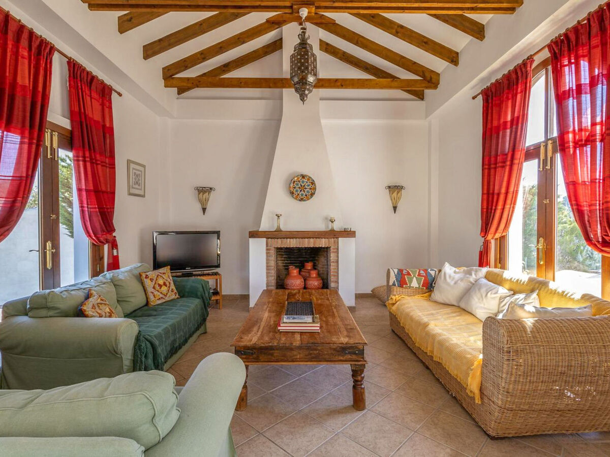 Gîte Laura : cottage rustique 150m² avec piscine - Photo 3