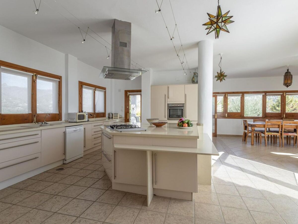Gîte Laura : cottage rustique 150m² avec piscine - Photo 4