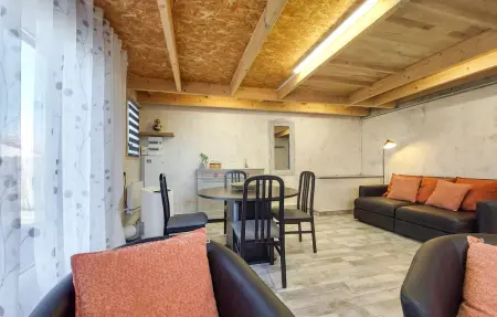 Maison rustique 4 pers. à La Douze, terrasse et jardin : photo 8