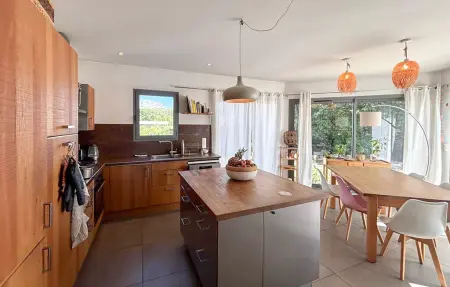Maison contemporaine Feng Shui au Tholonet, vue Sainte-Victoire : photo 3
