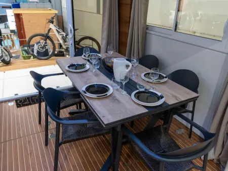 Péniche climatisée à Digoin, 2 cabines pour 6 personnes : photo 7