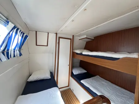 Bateau Tarpon 42 à quai à Digoin - 4 cabines, 12 pers. : photo 6