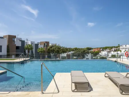 Artola Palm House : appartement 3 ch. jardin privé : photo 3