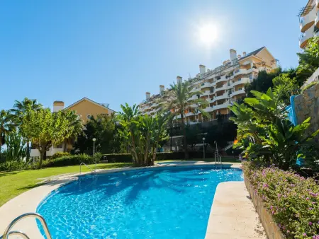 Appartement 2 chambres, terrasse piscine à Marbella : photo 25
