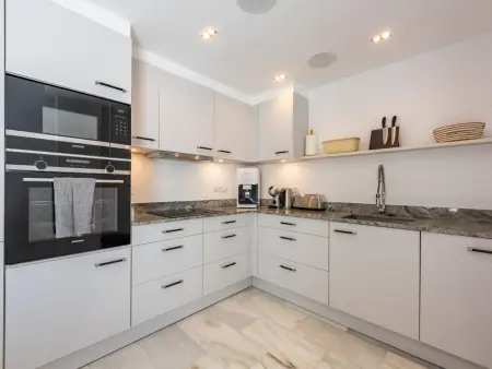 Penthouse Marbella vue montagne, 3 ch., terrasse toit : photo 6