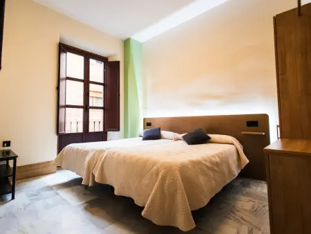 Appartement 75m² avec 6 balcons, centre de Grenade : photo 2