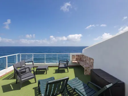 PentHouse Loft – Terrasse & Piscine Naturelle : photo 2