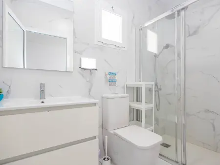 PentHouse Loft – Terrasse & Piscine Naturelle : photo 12