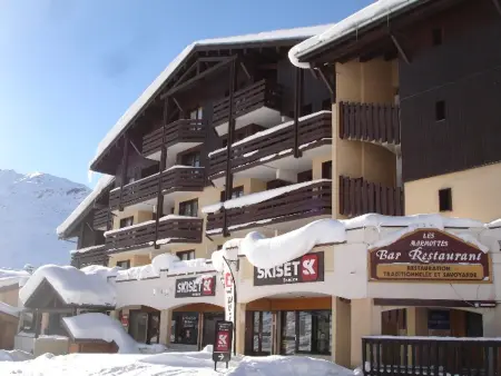 Studio 4 pers. aux Menuires, terrasse sud-ouest vue montagne : photo 16