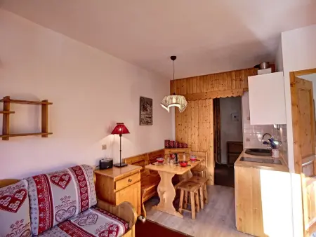 2 pièces cabine 6 pers. aux Menuires, ski aux pieds : photo 1