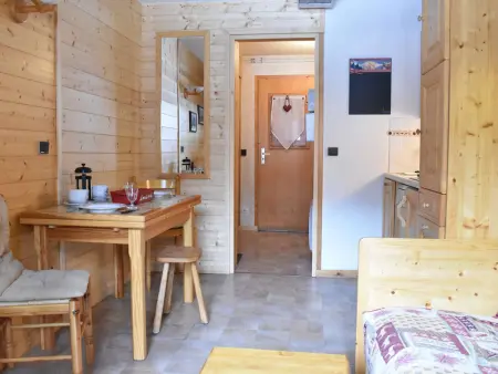 Studio Méribel, balcon Sud à 50m des pistes : photo 2